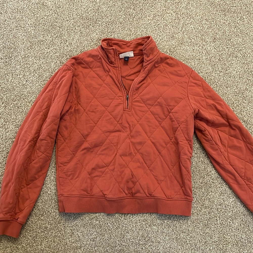 Quilted pullover sweatshirt